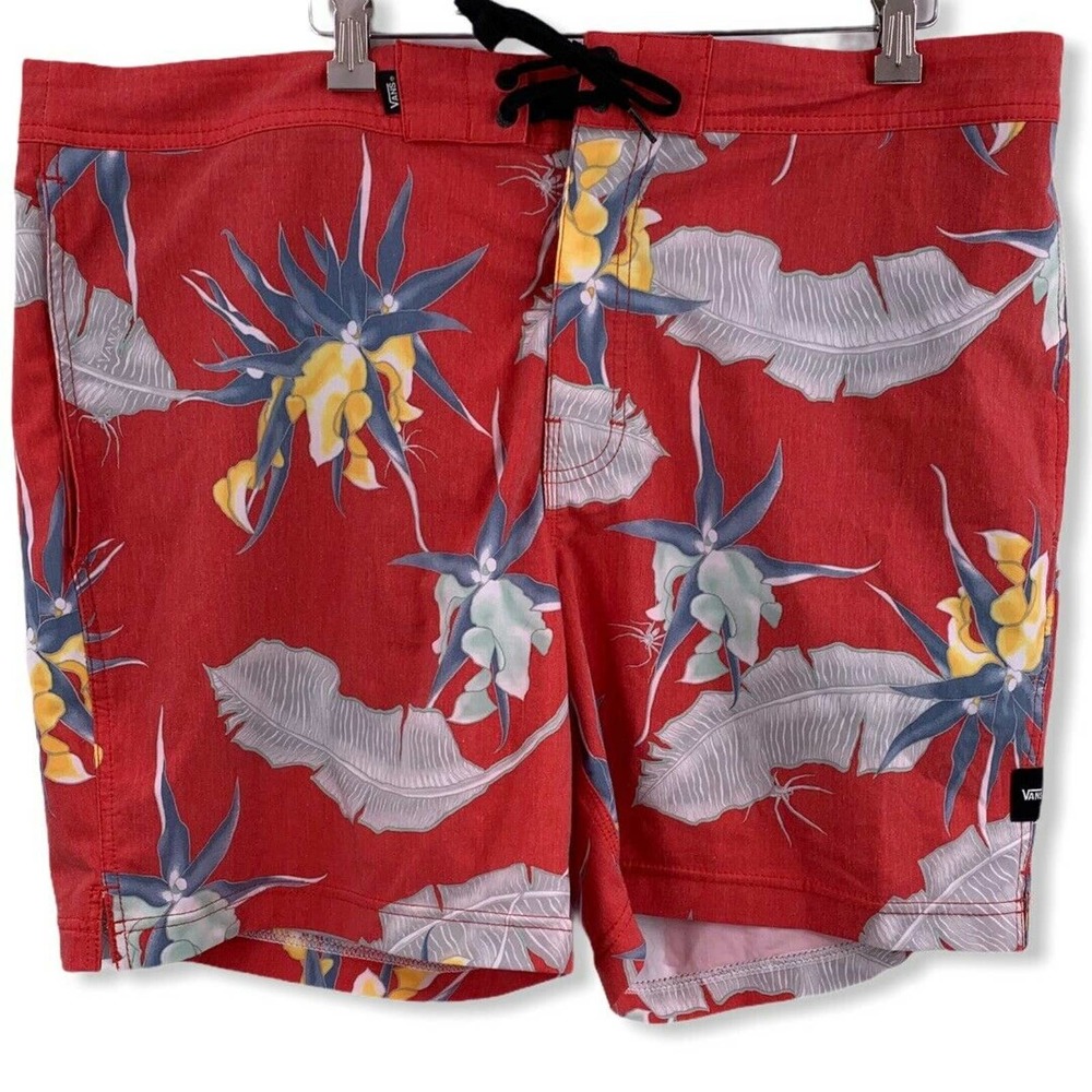 Vans Red Floral Board Short Size 38‎